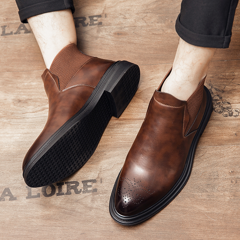High-top leather shoes are ver - Men Formal Wear Top recension och pris