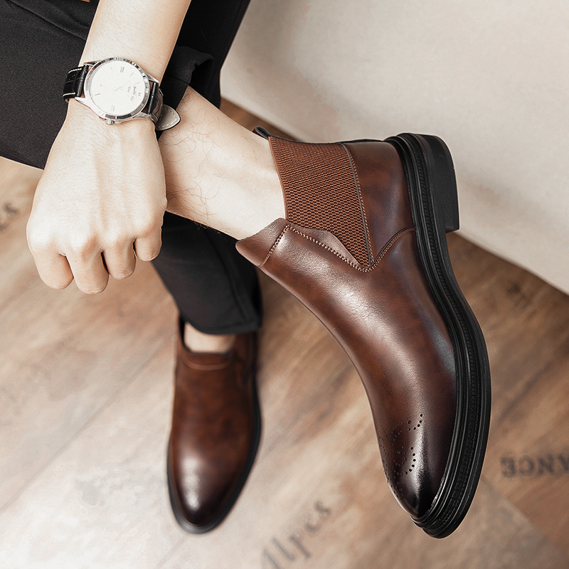 High-top leather shoes are ver - Men Formal Wear Top recension och pris