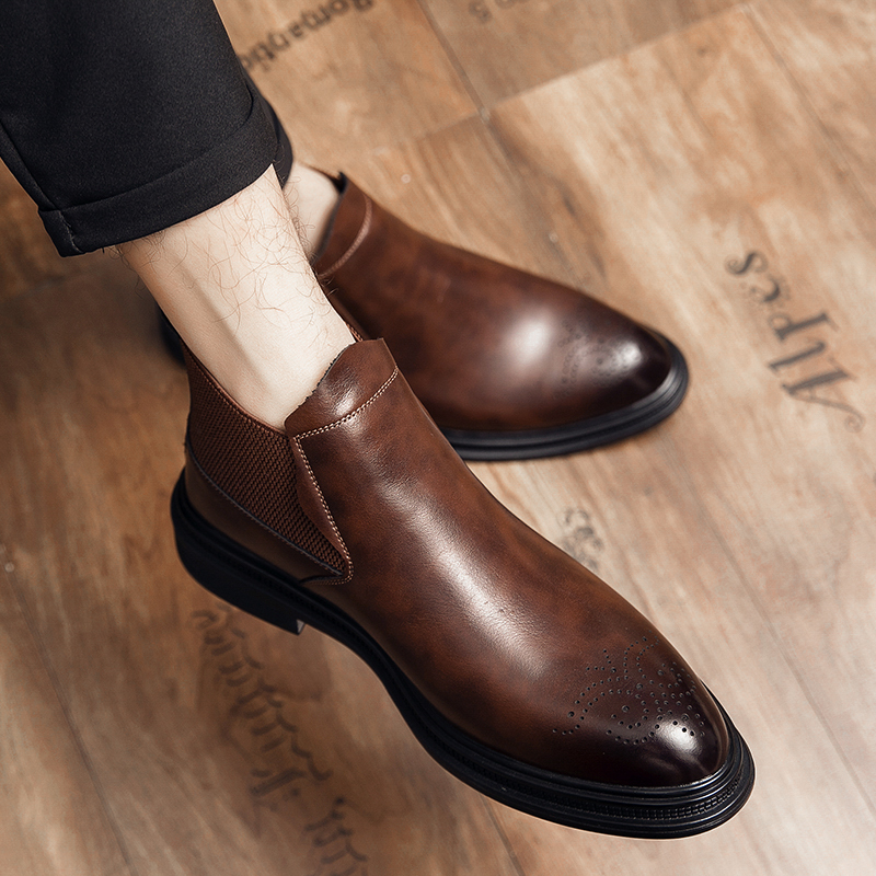 High-top leather shoes are ver - Men Formal Wear Top recension och pris